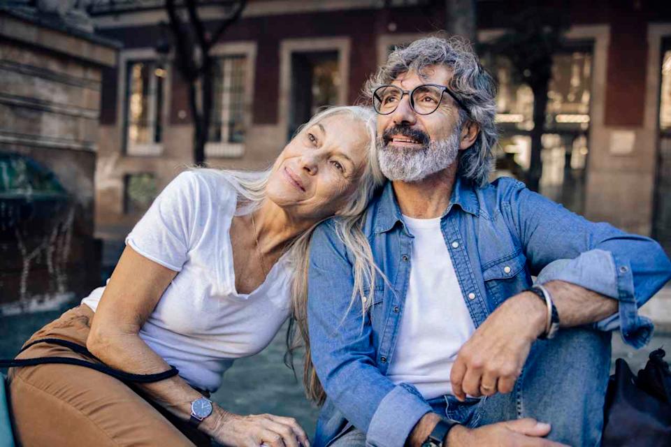 Perlindungan Finansial saat Menikah Usia 60-an: Hindari Utang Medis dan Pilih Trust yang Tepat