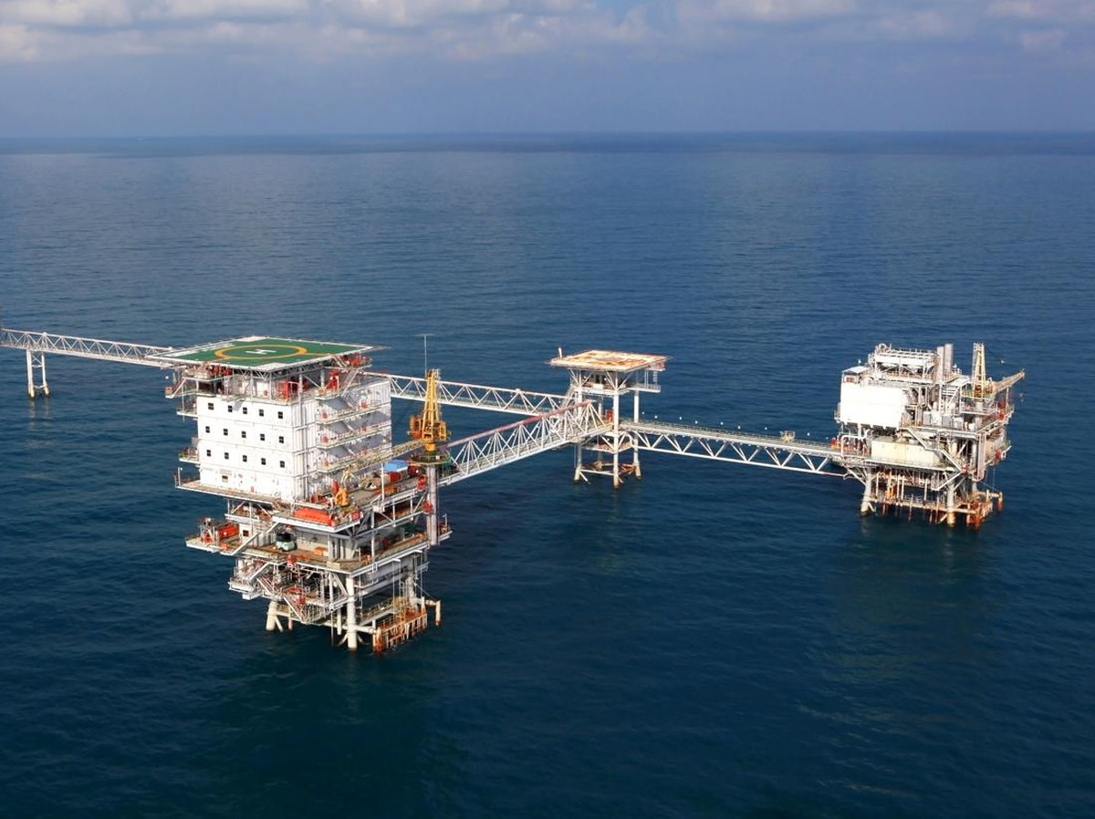 Harga Minyak Stagnan: Gencatan Senjata Rusia-Ukraina dan Tarif AS Hambat Pasokan