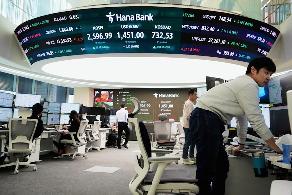 Tarif Mobil 25% Trump Guncang Pasar Saham dan Industri Otomotif Global