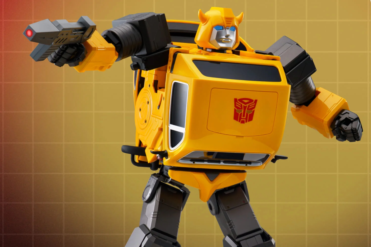 Robot Bumblebee Baru dari Robosen dengan Transformasi Otomatis dan Kontrol Smartphone