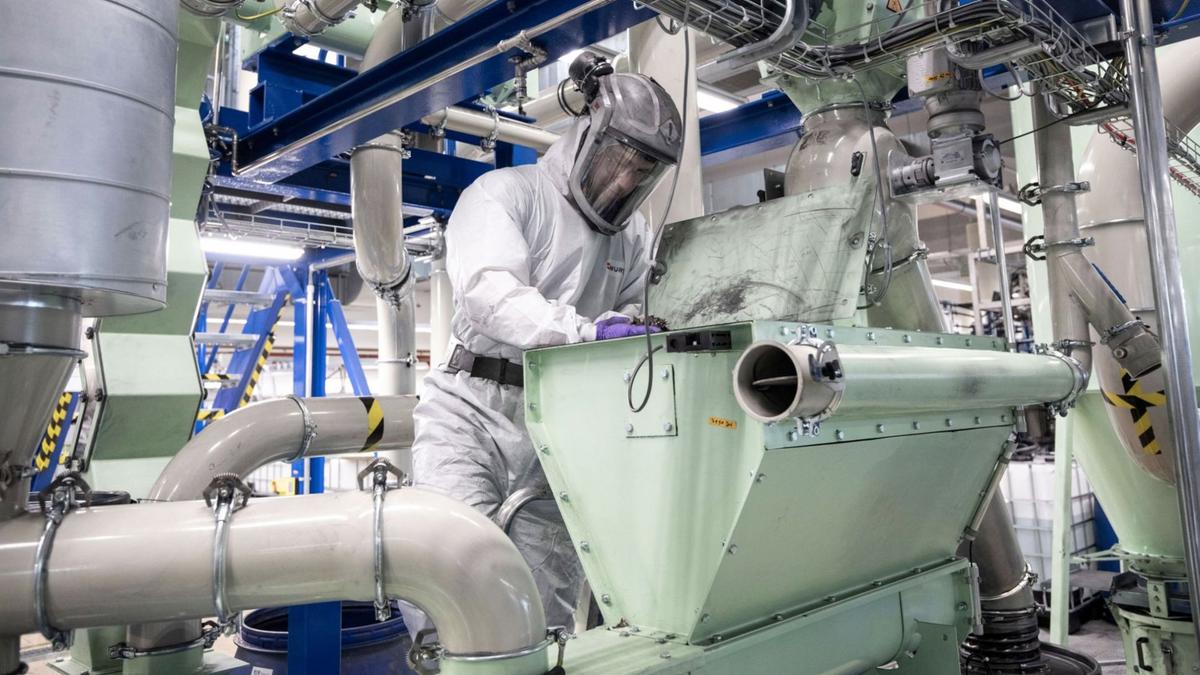 Porsche Kembangkan Daur Ulang Baterai untuk Kendaraan Listrik Lebih Ramah Lingkungan