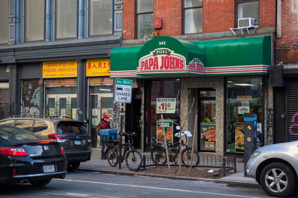 Papa John's Fokus Kualitas dan Pemasaran Hadapi Persaingan Ketat Industri Pizza