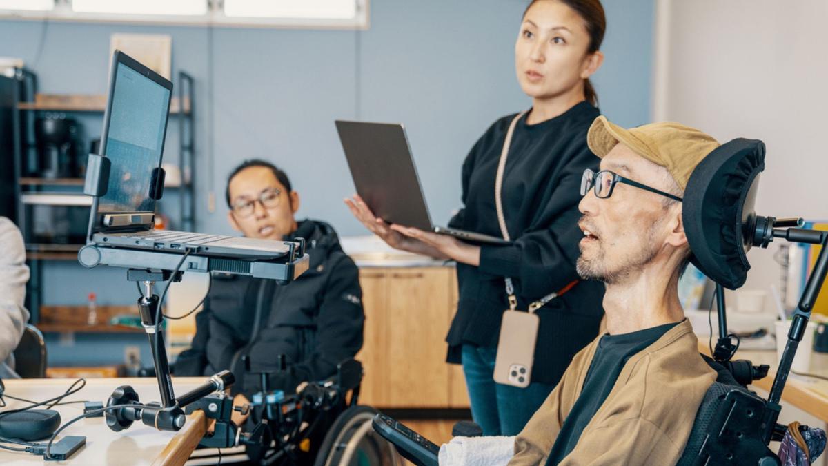 Teknologi AI Baru Ubah Sinyal Otak Jadi Ucapan Cepat untuk Pasien Lumpuh