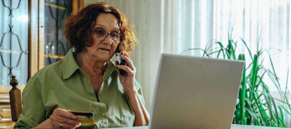 Waspada Penipuan Kartu Hadiah Online yang Merugikan Orang Tua Lansia