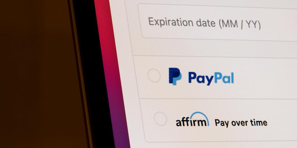 Affirm Mulai Laporkan Pinjaman Cicilan Empat Kali ke Experian, Apa Dampaknya?