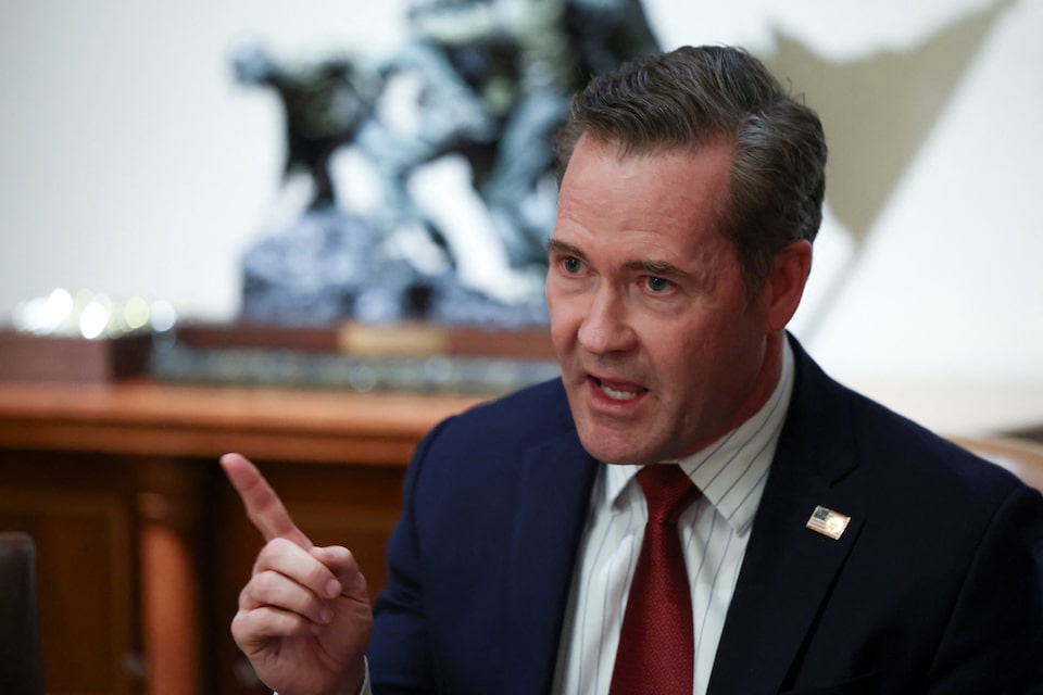 Kontroversi Penggunaan Aplikasi Signal oleh Penasihat Keamanan Nasional AS Trump