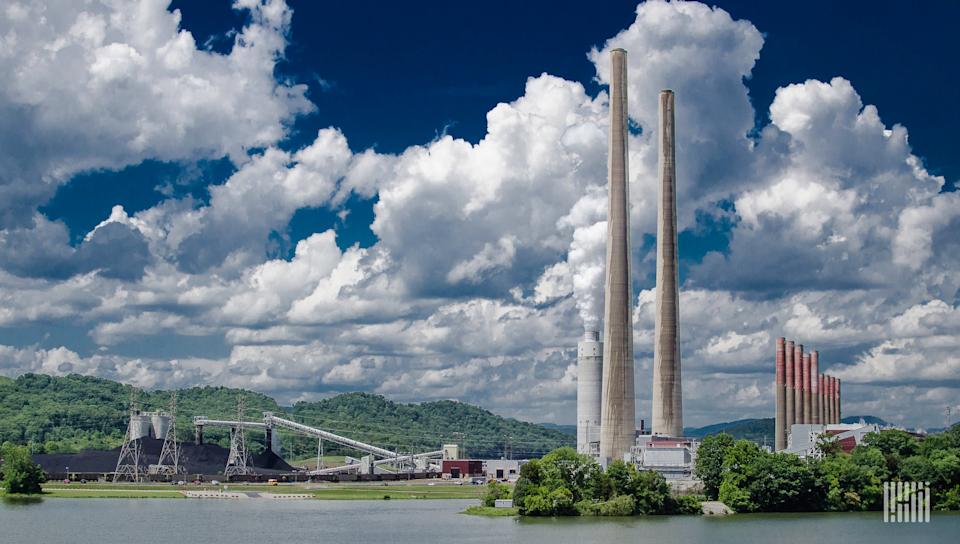 Tarif dan Ketidakpastian Hantui Sentimen Sektor Manufaktur AS Meskipun Data Positif