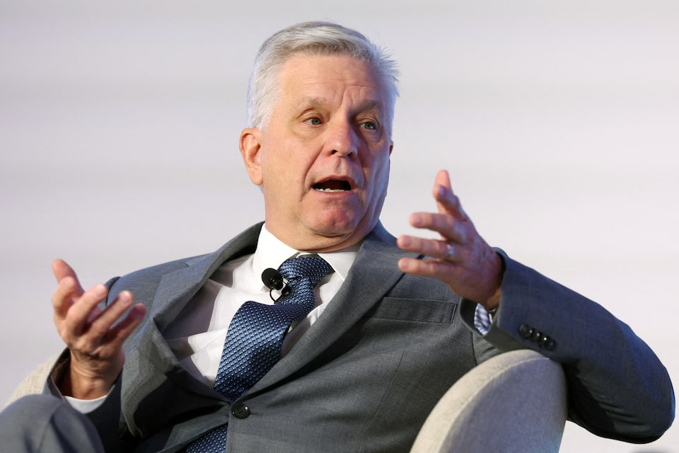 Gubernur Fed Christopher Waller: Stablecoin Penting tapi Tidak Akan Banyak