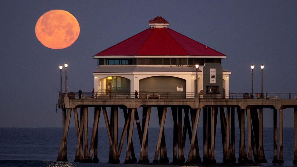 Fenomena Pink Moon April 2025 dan Kaitannya dengan Penentuan Tanggal Paskah