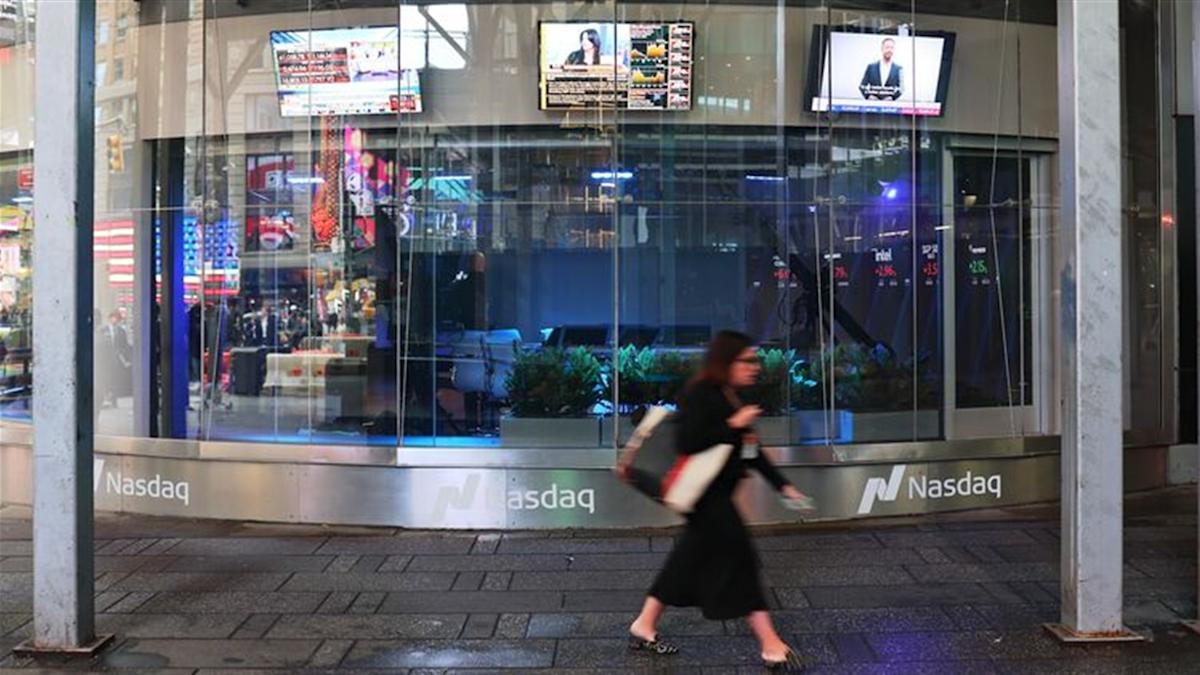 Saham Teknologi Diprediksi Turun Lagi, Beth Kindig Pilih Hati-hati