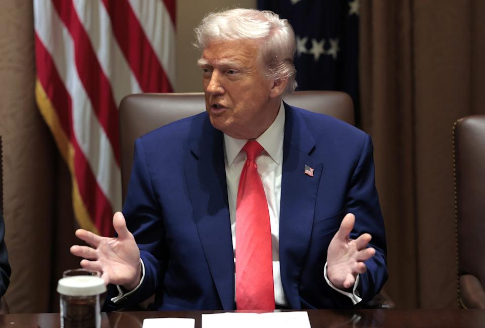 Perang Tarif Trump Dorong Bitcoin dan Crypto Alami Volatilitas Tinggi Minggu Ini