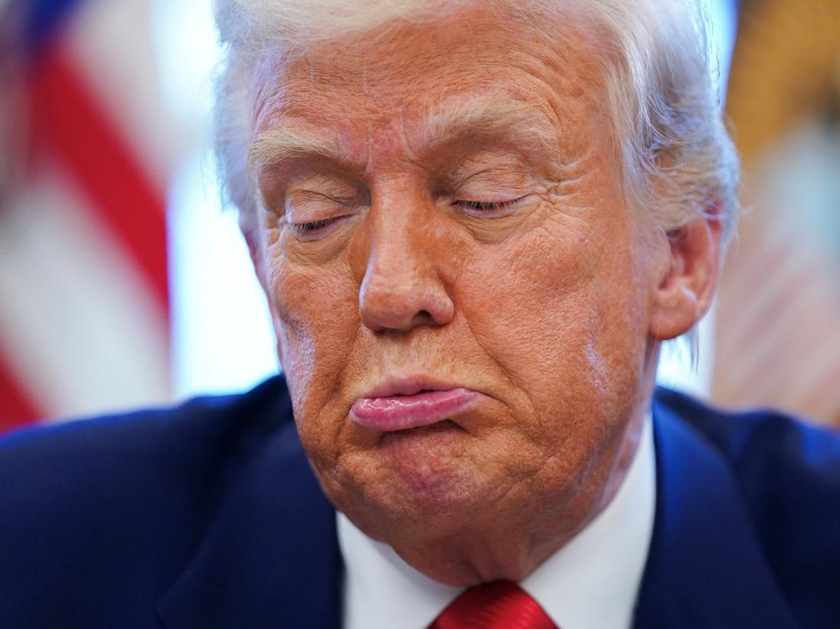 Trump Berlakukan Pengecualian Tarif Produk Elektronik Untuk Redakan Tekanan Industri Teknologi