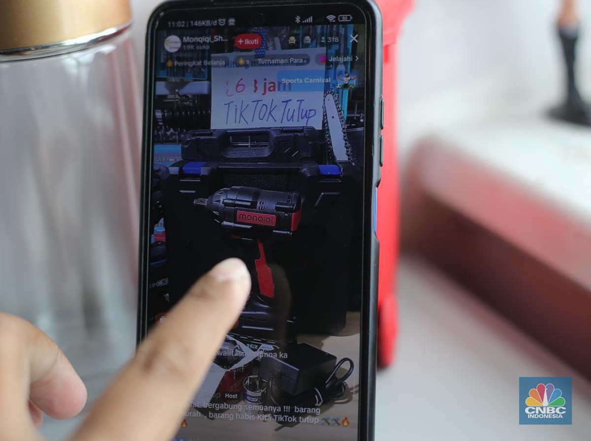 Mengapa Waktu Terasa Cepat saat Scrolling TikTok? Penjelasan Psikologis dan Solusinya