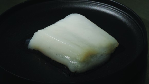 Peneliti Ciptakan Potongan Daging Ayam Laboratorium Terbesar dengan Sistem Nutrisi Canggih