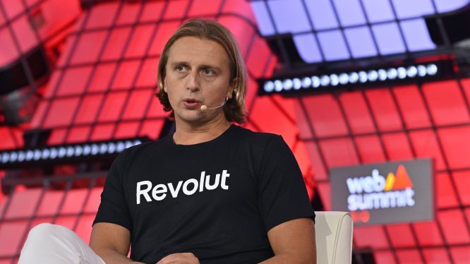 Perseteruan Startup Besar: Revolut Terjerat dalam Skandal Mata-mata Rippling vs Deel