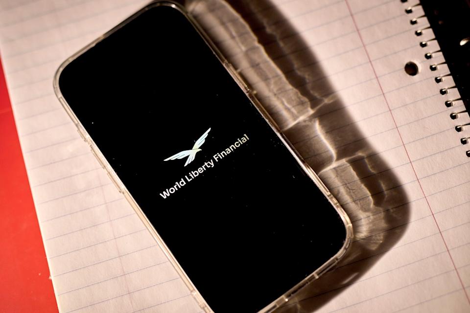 Proyek Kripto Trump Gandeng Perusahaan Kontroversial untuk Perkuat Pasar