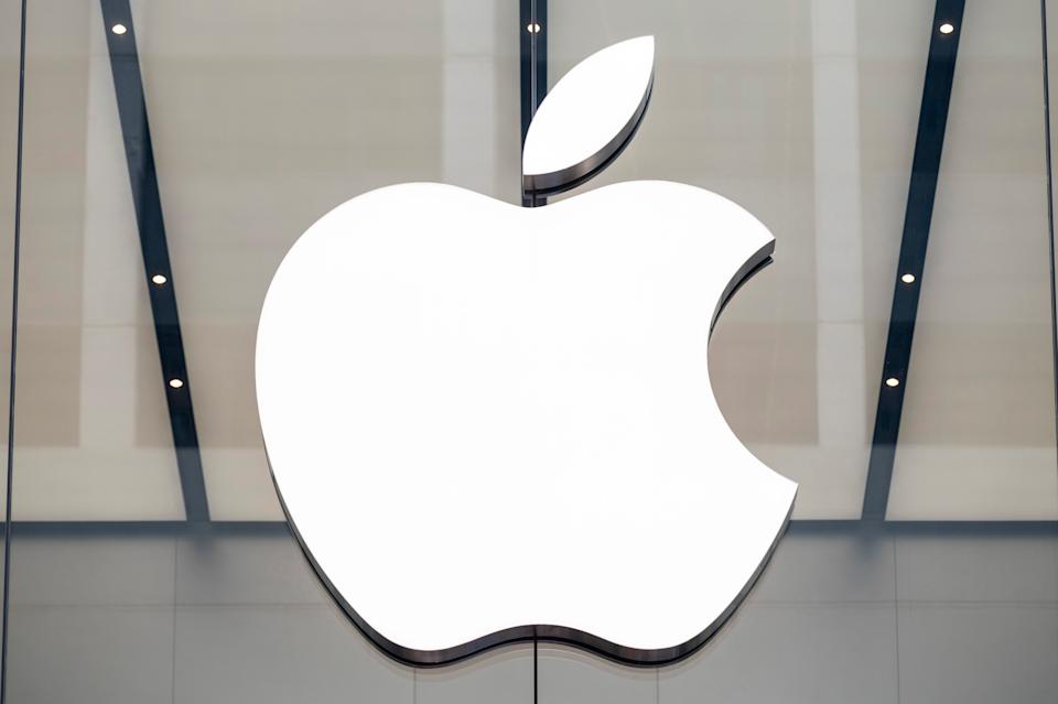Saham Apple Turun Akibat Ketegangan Tarif AS-China dan Larangan Ekspor Nvidia