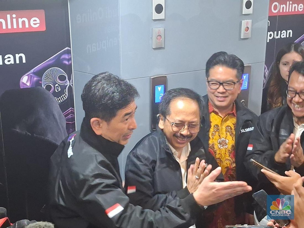 Merger XL dan Smartfren, Bangun 8.000 BTS Baru Tanpa PHK Pegawai