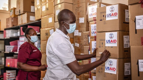 Dampak Mematikan Pemotongan Dana AS untuk Kesehatan Global