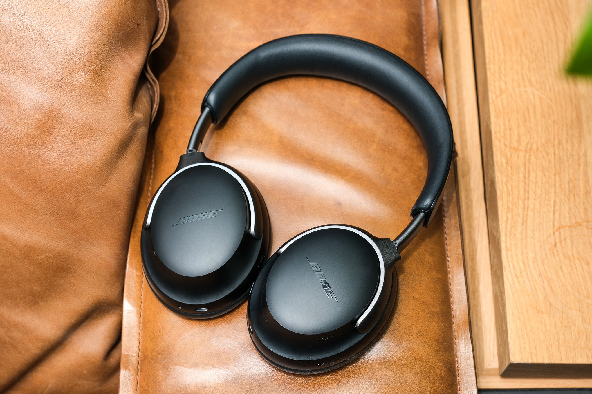Headphone Bose QuietComfort Ultra: Ketenangan Berkualitas dengan Harga Terjangkau