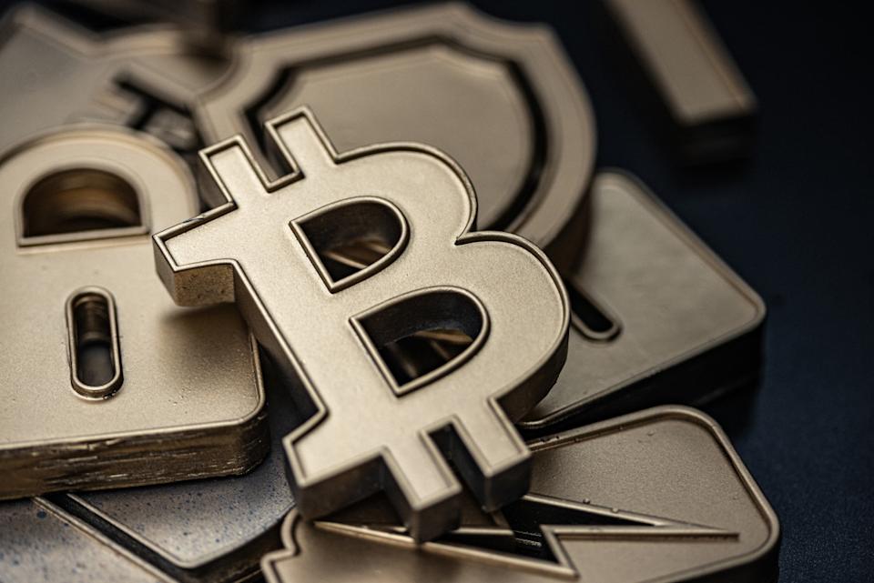 Kenaikan Drastis Bitcoin di Tengah Ketidakpastian Ekonomi dan Politik Global