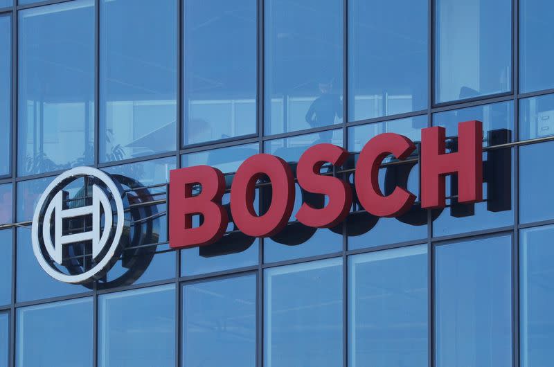Bosch Mulai Produksi Komputer AI untuk Kokpit Mobil di China Tahun Ini