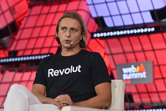 Pertumbuhan Revolut Melonjak, IPO Ditunda Tapi Ekspansi Besar Dimulai