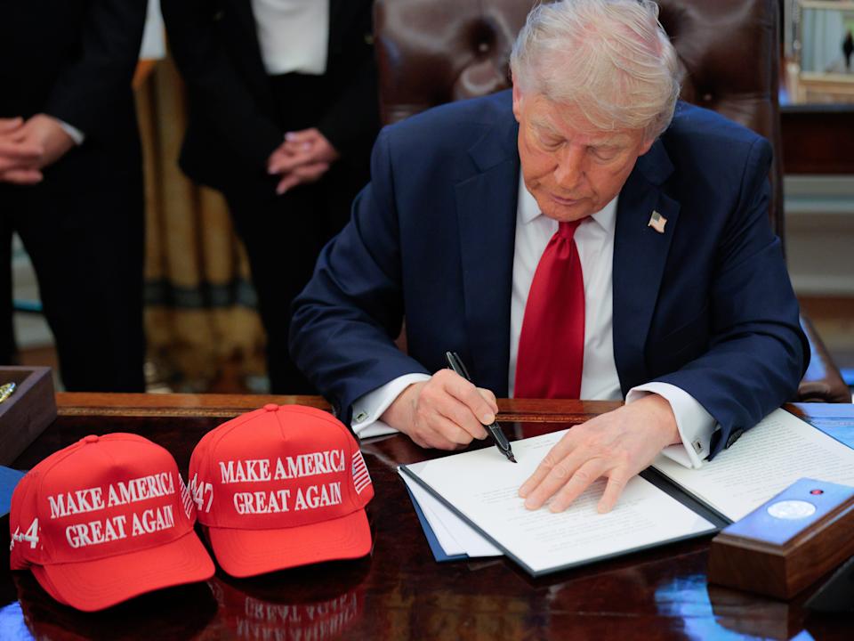 CEO Ramai Bicara Donald Trump dan Tarif, Dampak Besar pada Bisnis Saat Ini