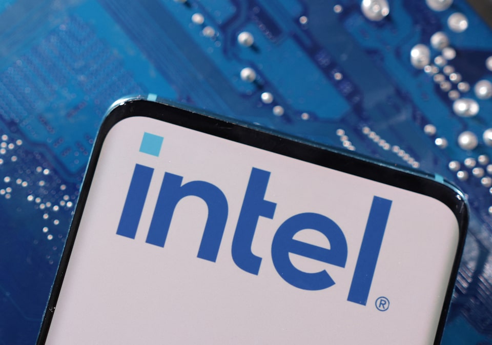 Intel Berjuang Bangkit Kembali di Tengah Tantangan Perang Dagang dan Dominasi AI