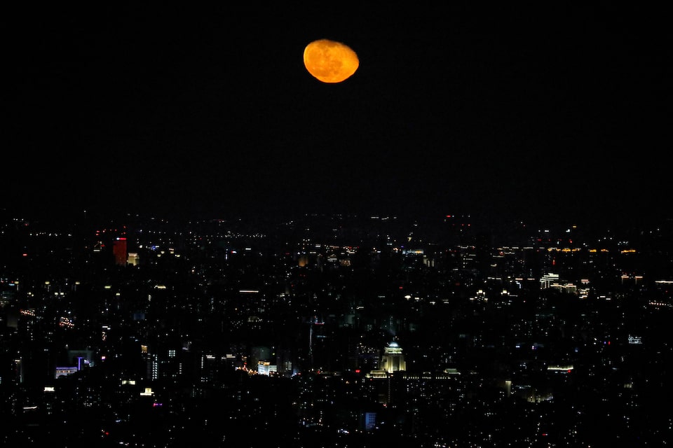 China dan Rusia Rencanakan Reaktor Nuklir di Bulan untuk Stasiun Riset Internasional