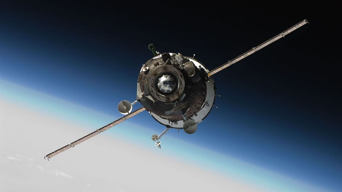 Kerusakan Satelit Rahasia Rusia Jadi Hambatan Besar Ambisi Militer Luar Angkasa