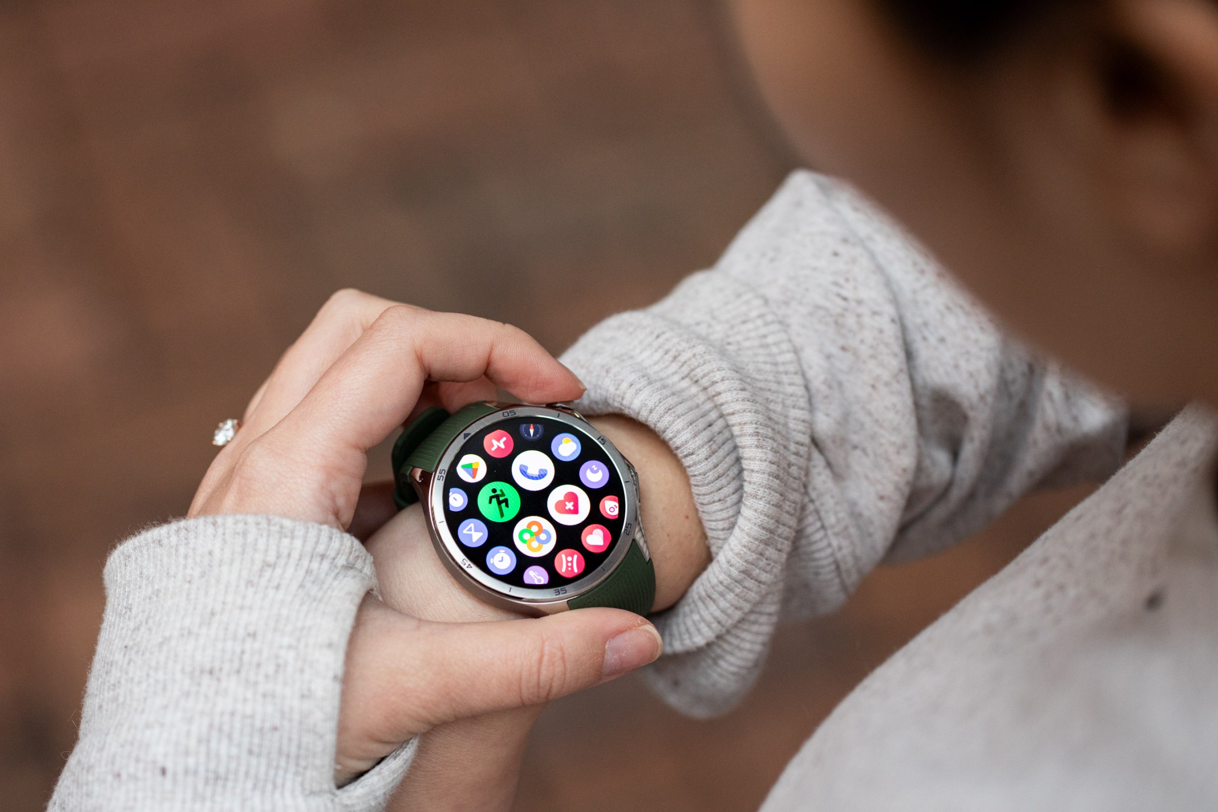 OnePlus Turunkan Harga Watch 3 Setelah Kenaikan Harga Drastis