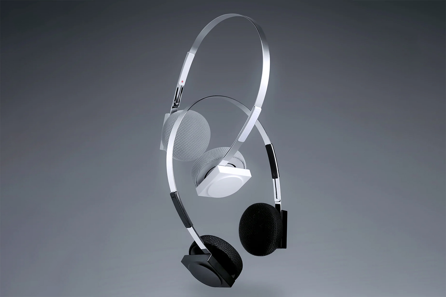 Lightwear Hp1: Headphone Wireless Ringan dengan Desain Klasik ala Walkman