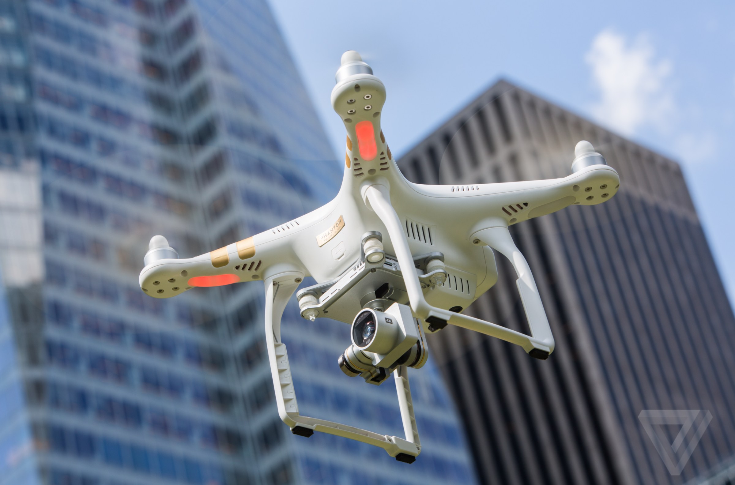 DJI Resmi Hentikan Drone Phantom, Fokus ke Model Lebih Modern dan Portabel