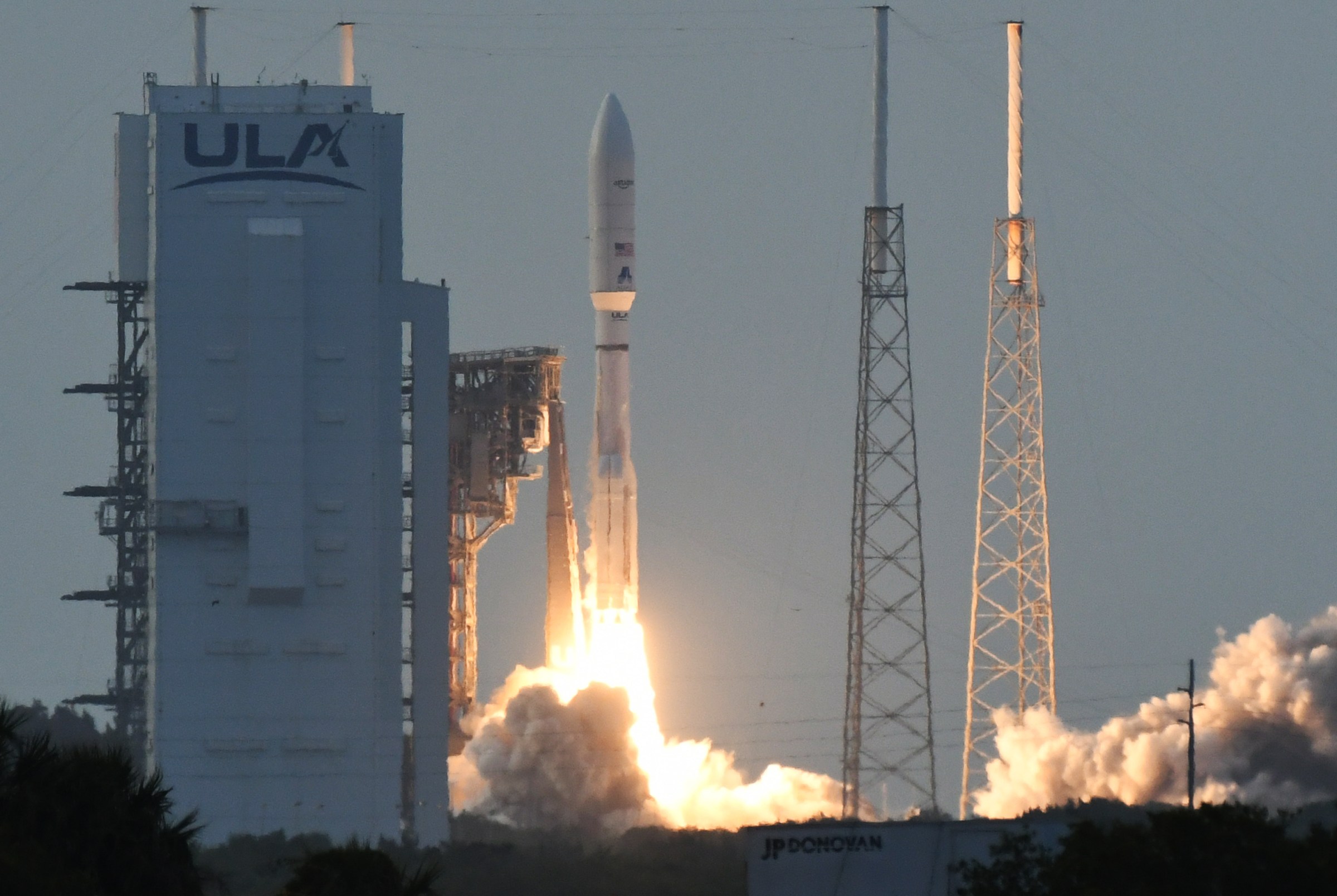 Amazon Meluncurkan Satelit Kuiper Pertama, Tantang Dominasi Starlink