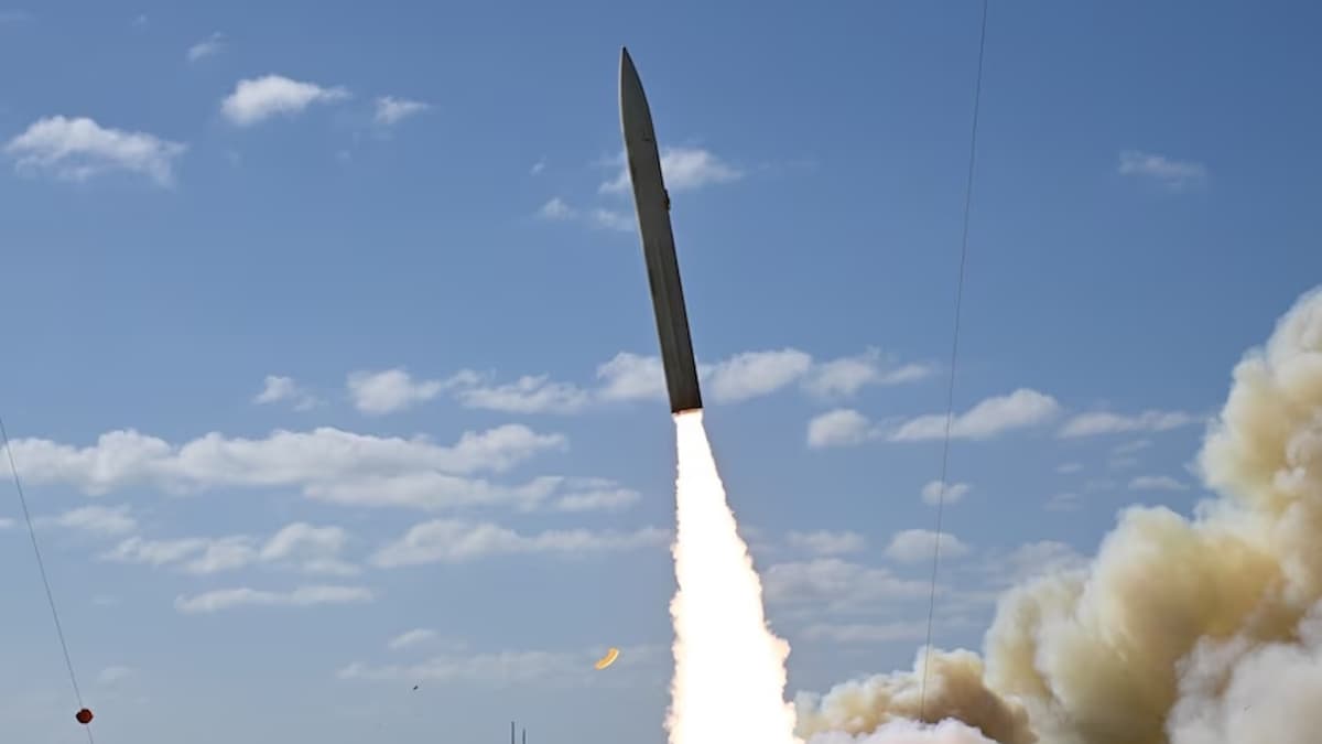 Pengujian Rahasia Roket Hipersonik Dark Eagle oleh Departemen Pertahanan AS