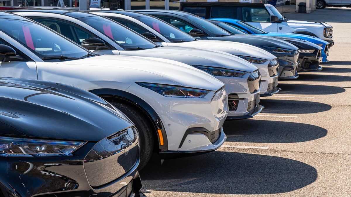 Trump Berikan Keringanan Tarif Otomotif untuk Dukung Produsen Mobil AS