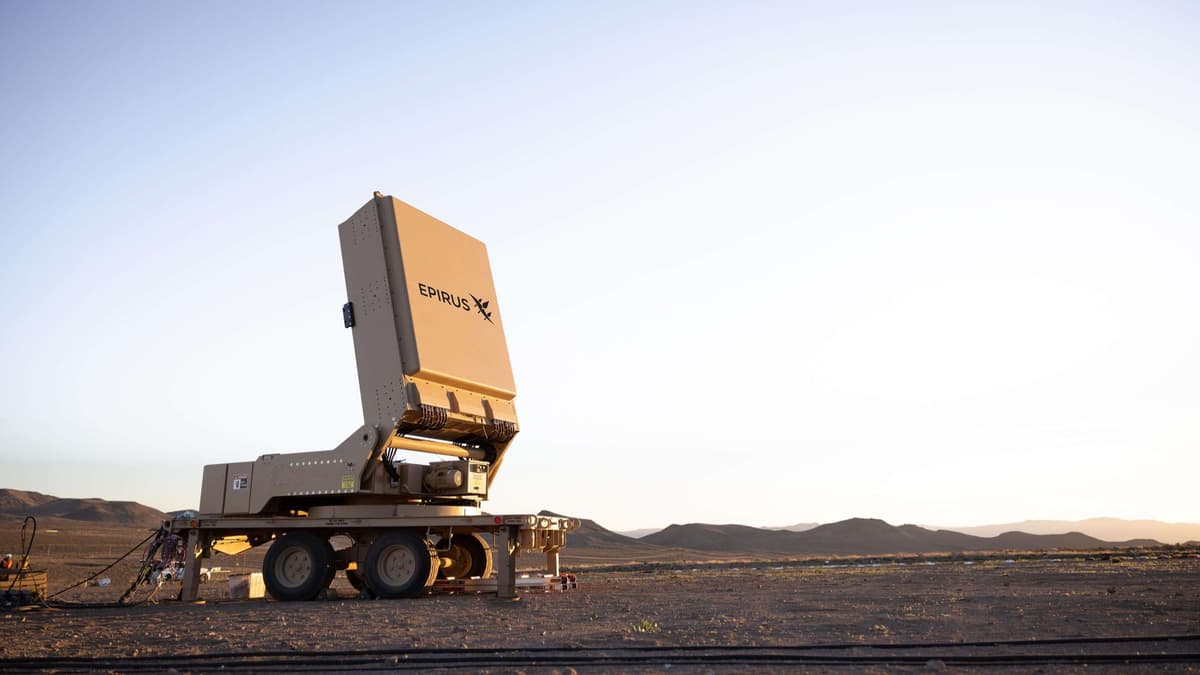 Epirus Kirim Senjata Gelombang Mikro Pertama untuk Bantu Marinir AS Lawan Kawanan Drone