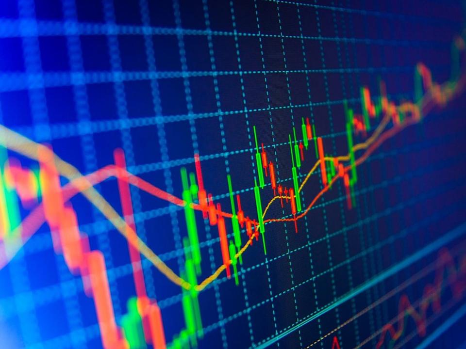 Pasar Kripto dan Saham AS Stabil Meski Ekonomi Tertekan oleh Tarif Trump