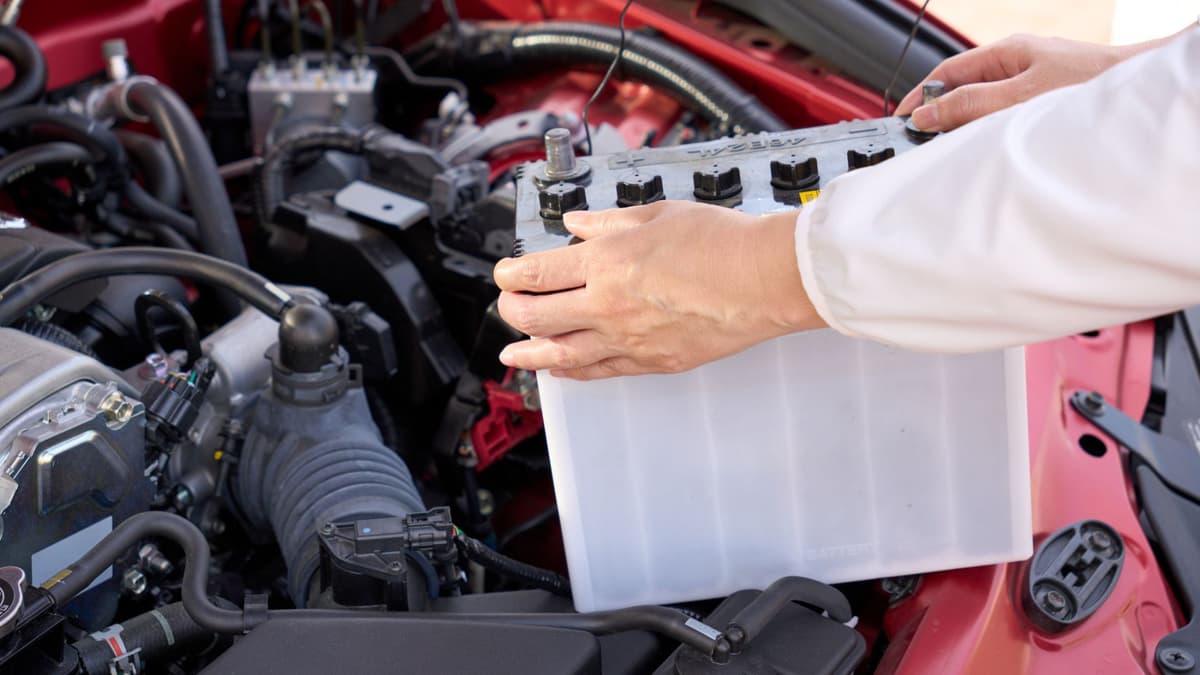 Teknologi Pertukaran Baterai dan Pengisian Cepat Dongkrak Penjualan Mobil Listrik China