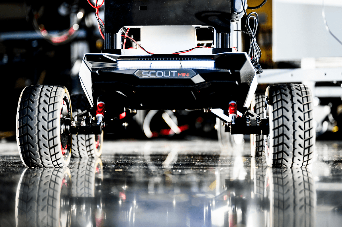 Algoritma Baru DFLIOM Tingkatkan Efisiensi Navigasi Robot Mobile hingga 57%