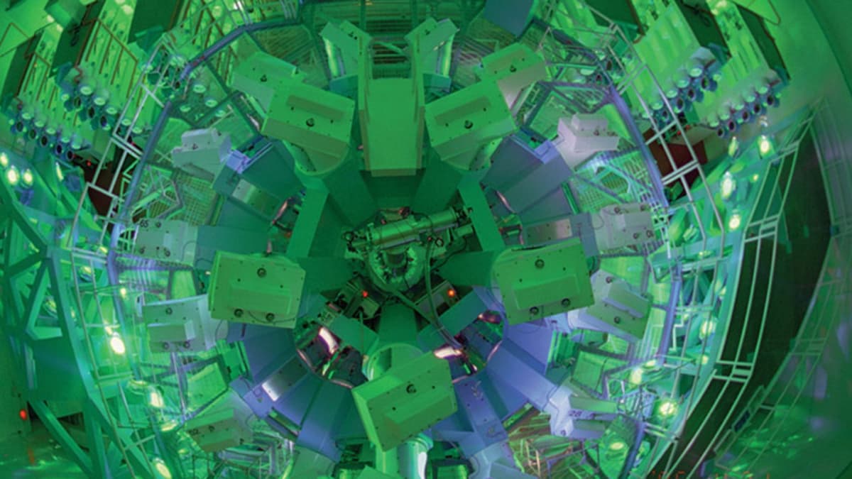 Peneliti Temukan Hambatan Aliran Panas di Plasma Super Panas dan Padat