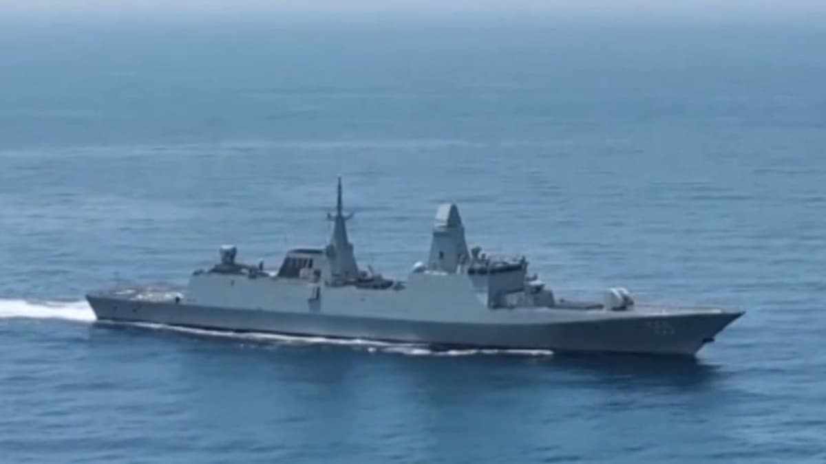 China Perkuat Armada Laut dengan Fregat Canggih Type 054B