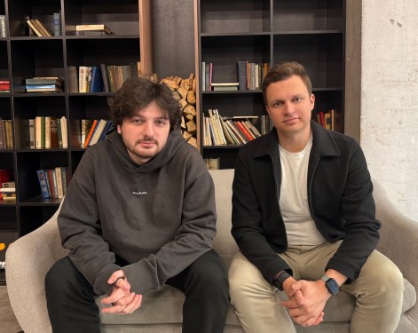 Dari Utang ke Investasi: Kisah Sukses Rork Bangun Aplikasi Mobile Tanpa Kode