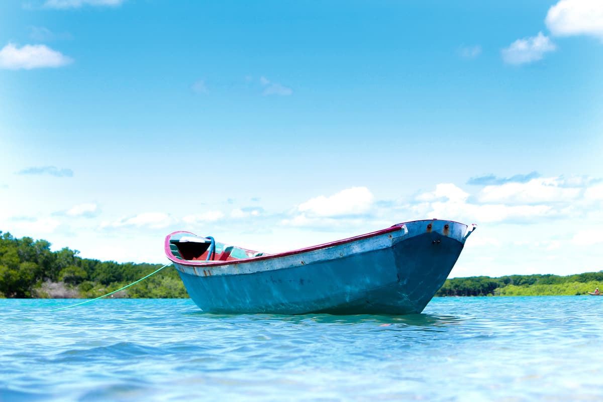 Tragedi Kapal Tenggelam Migran di San Diego: Tiga Tewas, Sembilan Hilang