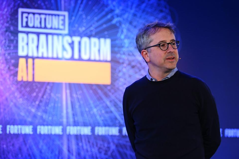 Investasi Gila-Gilaan di AI dan Tantangan Bisnis di Era ChatGPT