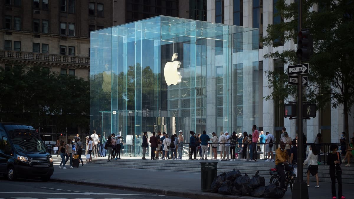 Apple Siapkan Safari Berbasis AI untuk Tantang Dominasi Google di Mesin Pencari