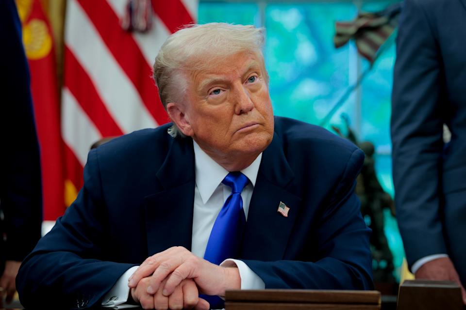 Harga Bitcoin Melonjak Lewati Rp 1.64 juta ($100.000) Berkat Kesepakatan Dagang AS-Inggris