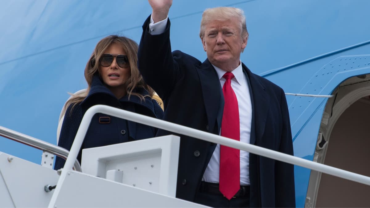 Kontroversi Besar Transfer Pesawat Rp 5,6 T untuk Penggunaan Trump Sementara