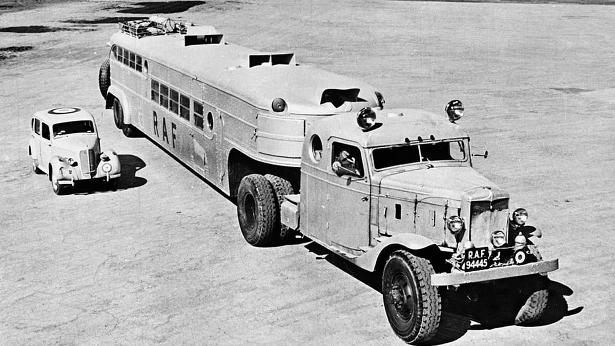 Nairn Brothers dan Inovasi Transportasi Mewah di Gurun Suriah